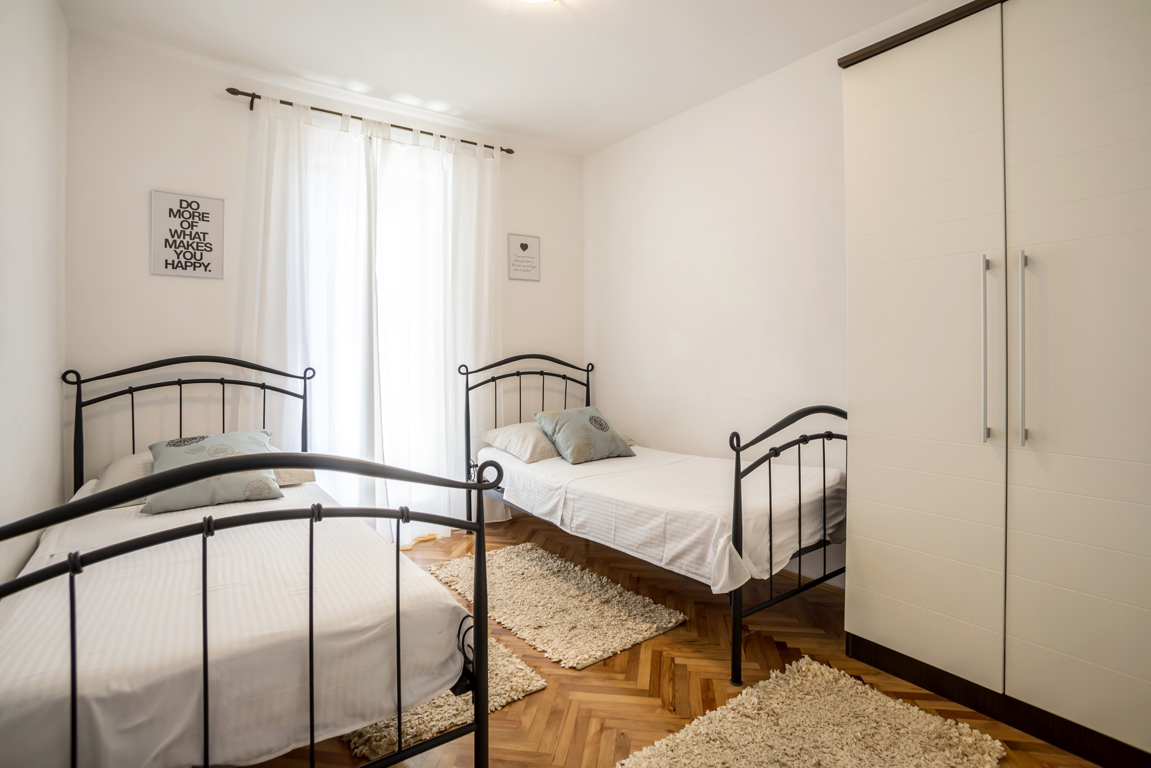 Three bedroom house with terrace and sea view Podstrana, Split  K