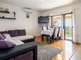 Гостиная 1 Podstrana, Гостиная 1 в размещении типа house, доступный кондиционер и WiFi.