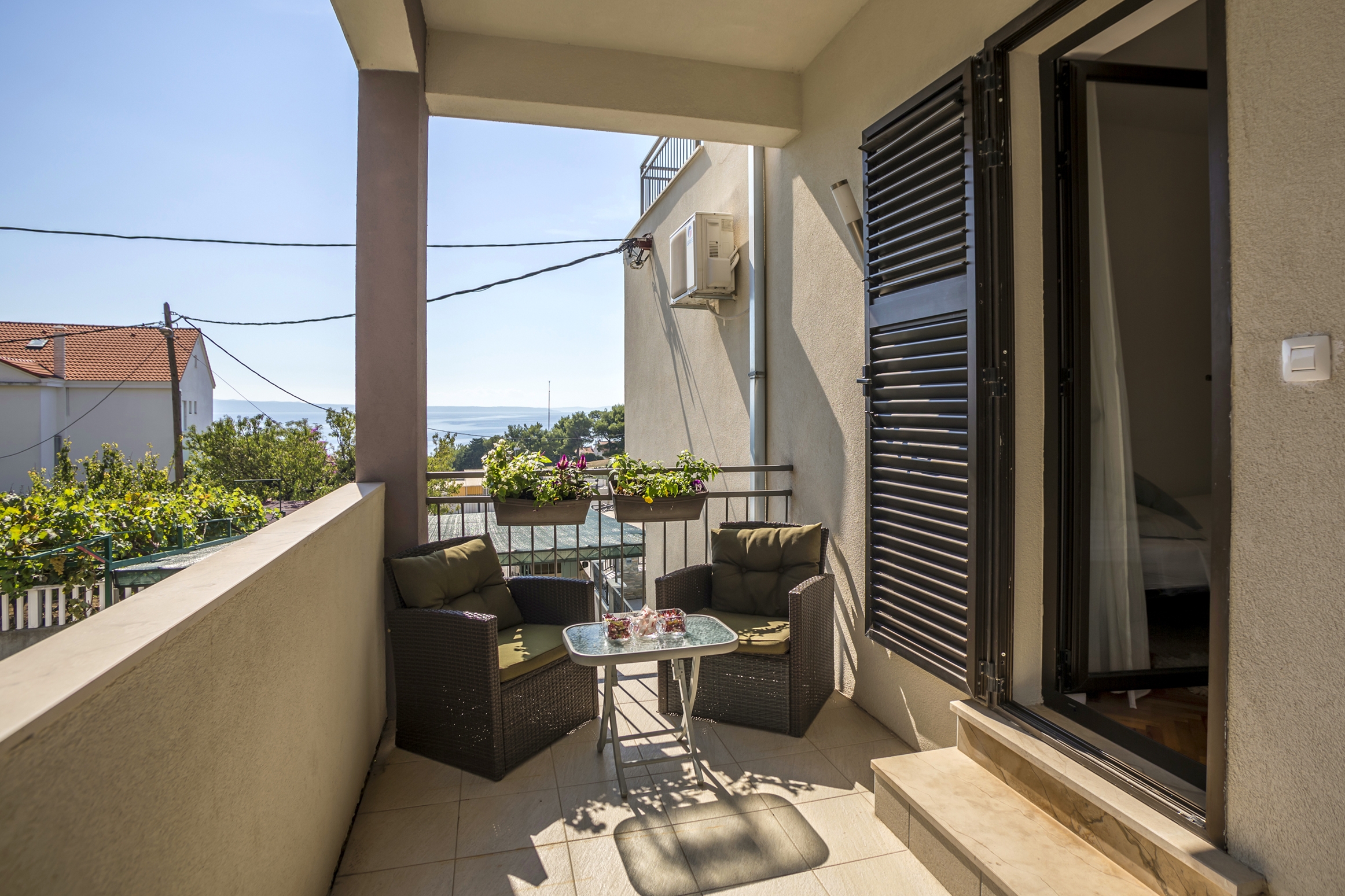 Three bedroom house with terrace and sea view Podstrana, Split  K