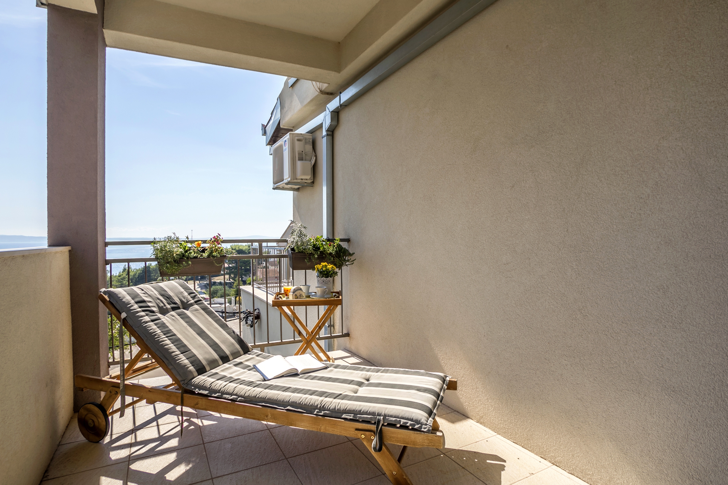 Three bedroom house with terrace and sea view Podstrana, Split  K