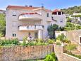 Szálláshely Pučišća, Brač, Szálláshely 754 - Apartmanok a tenger közelében kavicsos stranddal.