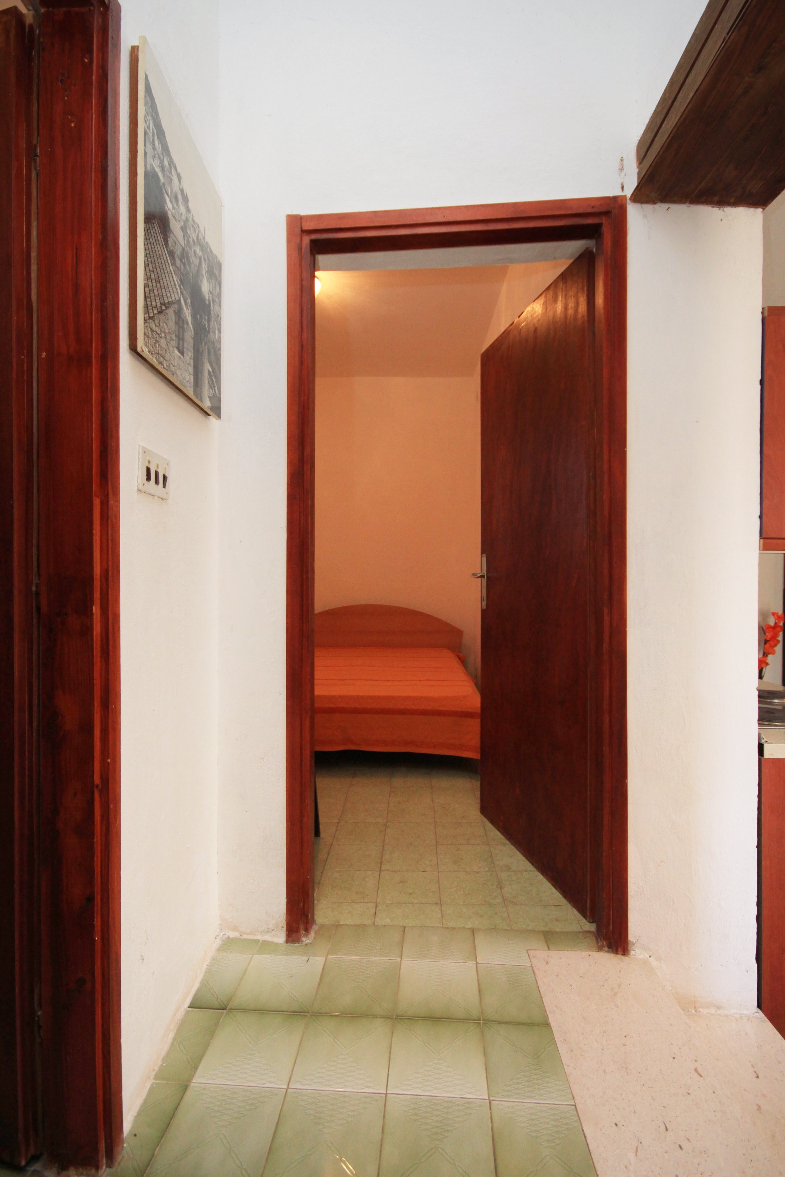 Three bedroom apartment with terrace Rogoznica  A-a