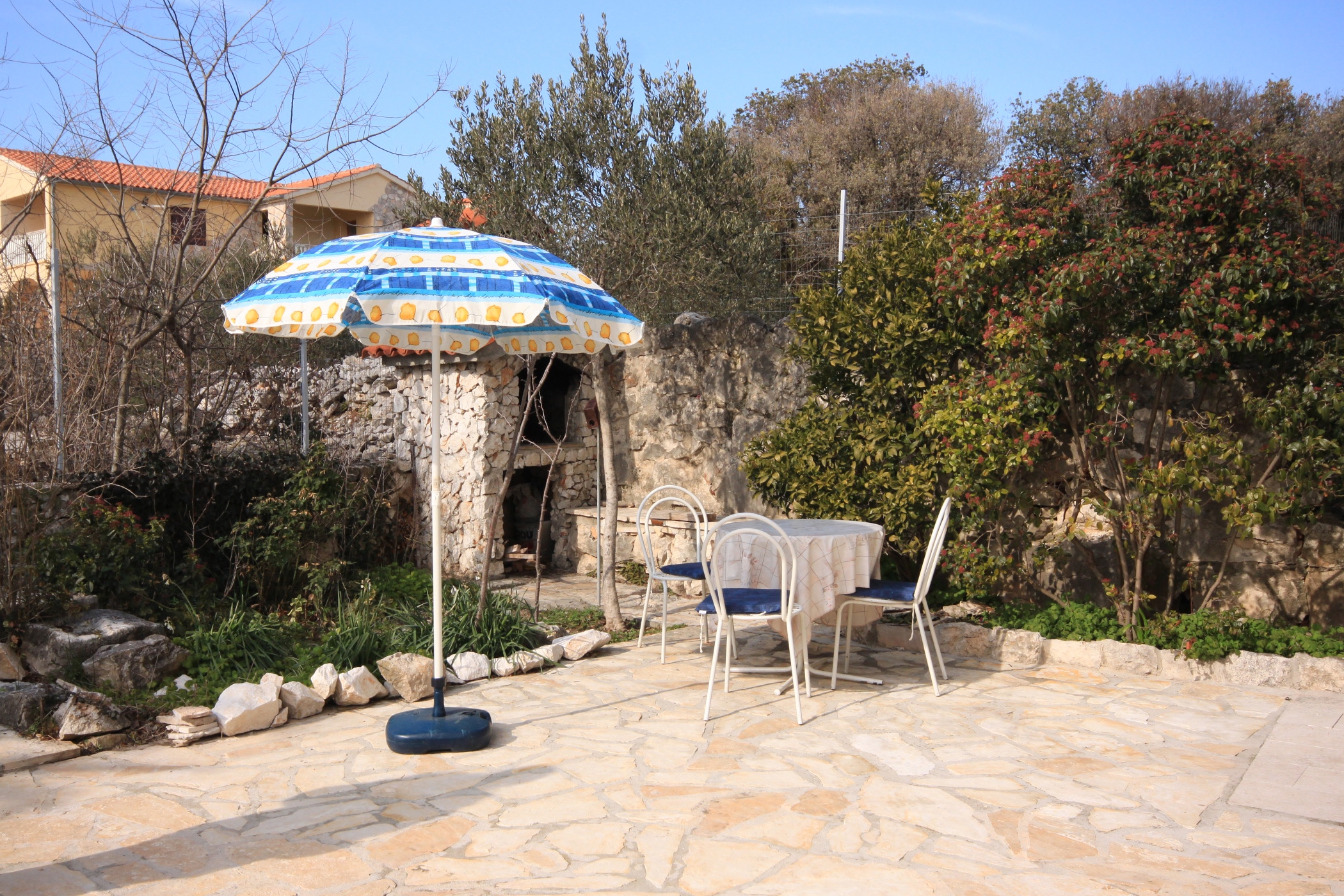 Three bedroom apartment with terrace Rogoznica (A-7541-a) Three bedroom apartment with terrace Rogoznica (A-7541-a)