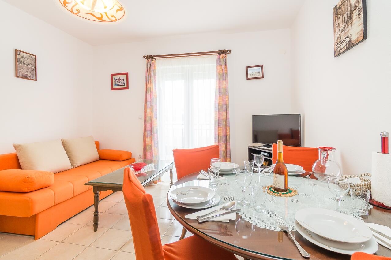 Apartmán v meste Arbanija - 7543