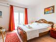 Ložnice Arbanija, Ložnice v ubytování typu apartment, s klimatizací a WiFi.