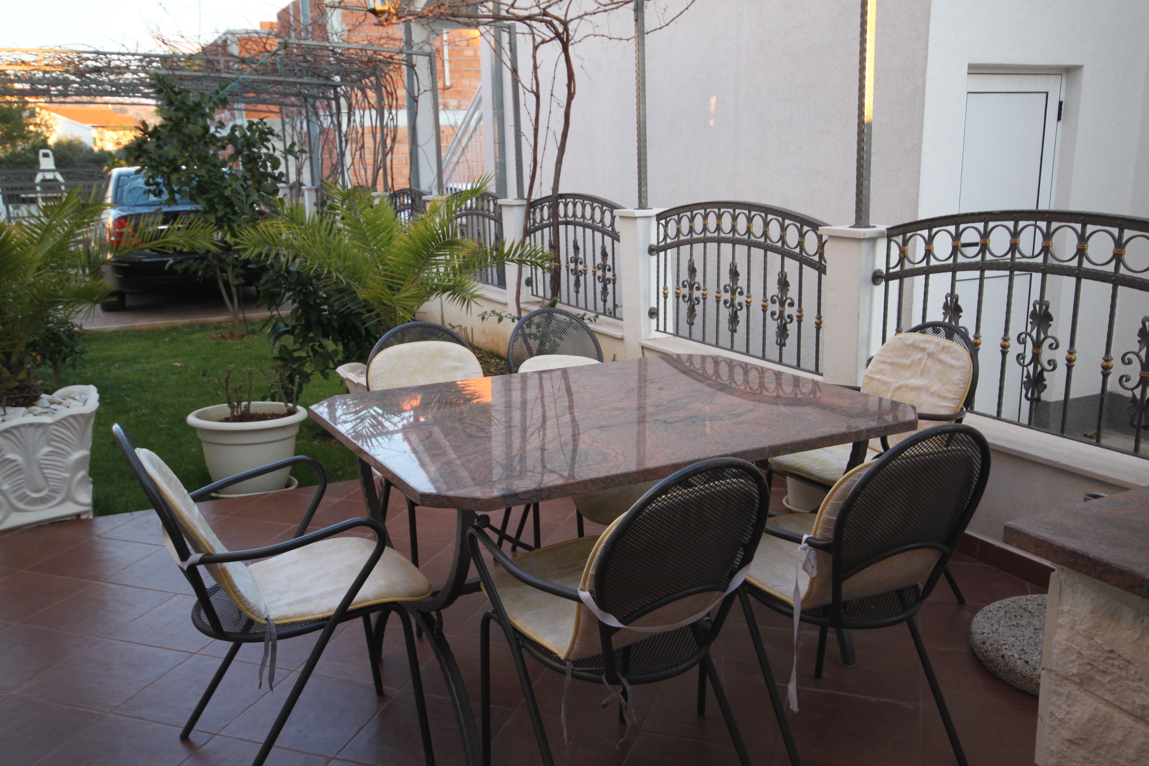 One bedroom apartment with terrace Okrug Gornji, Čiovo (A-7546-b)