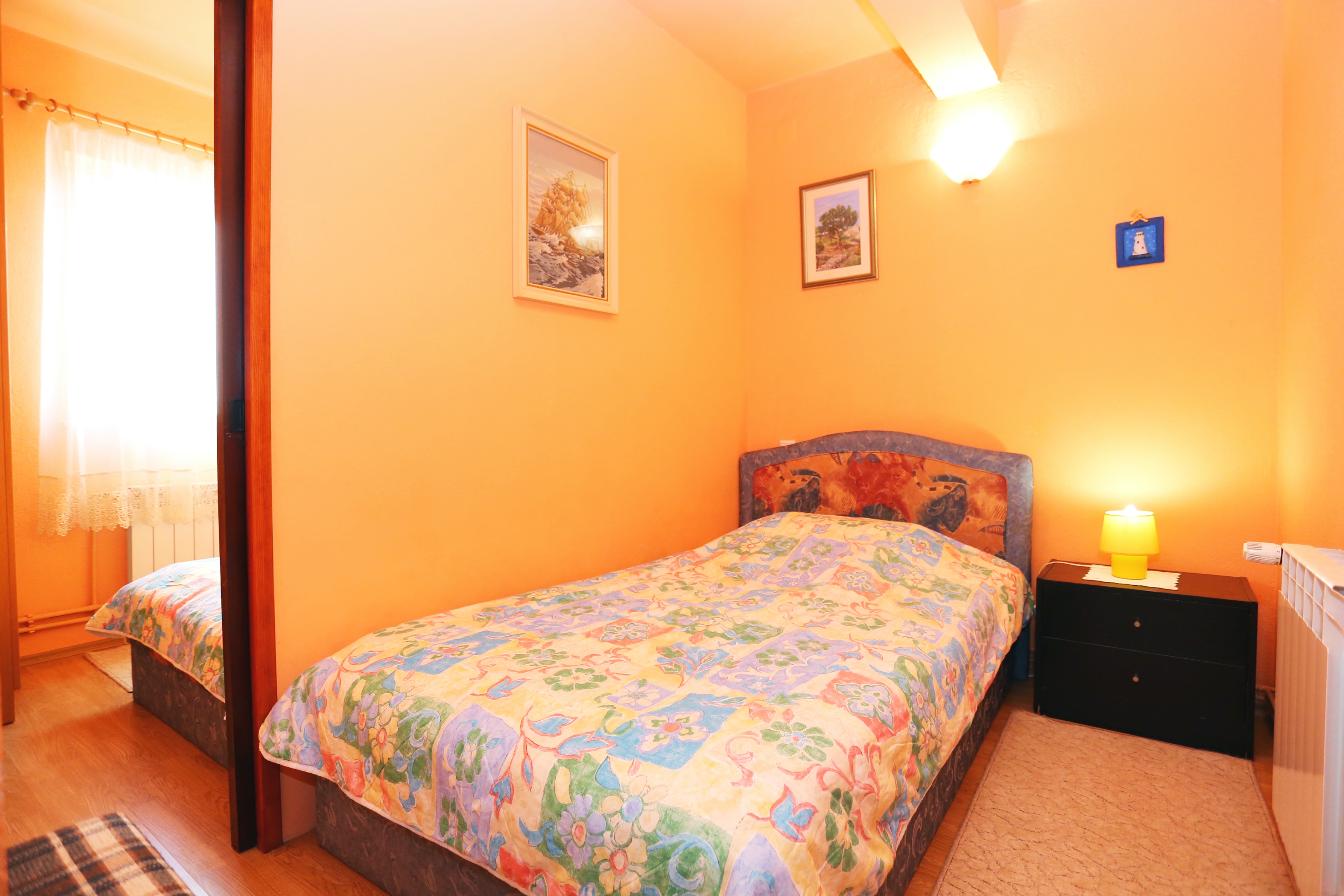 Three bedroom apartment with terrace Supetar, Brač  A-a