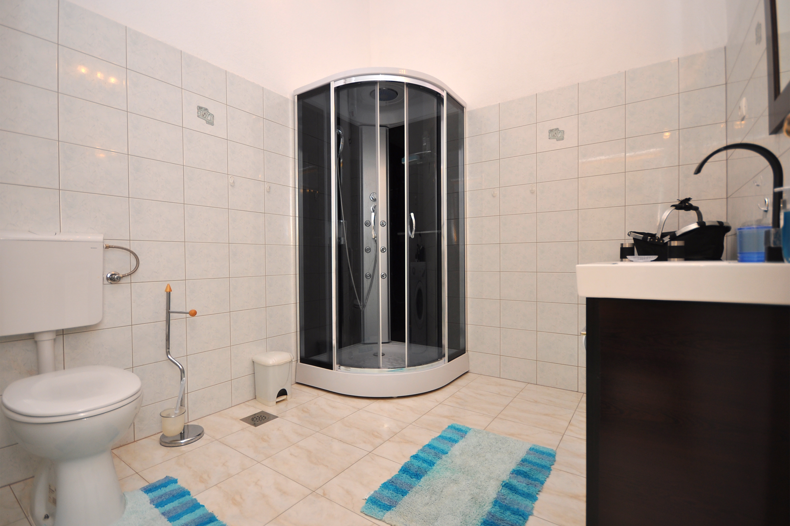 Two bedroom apartment with terrace and sea view Sumpetar, Omiš  A-b