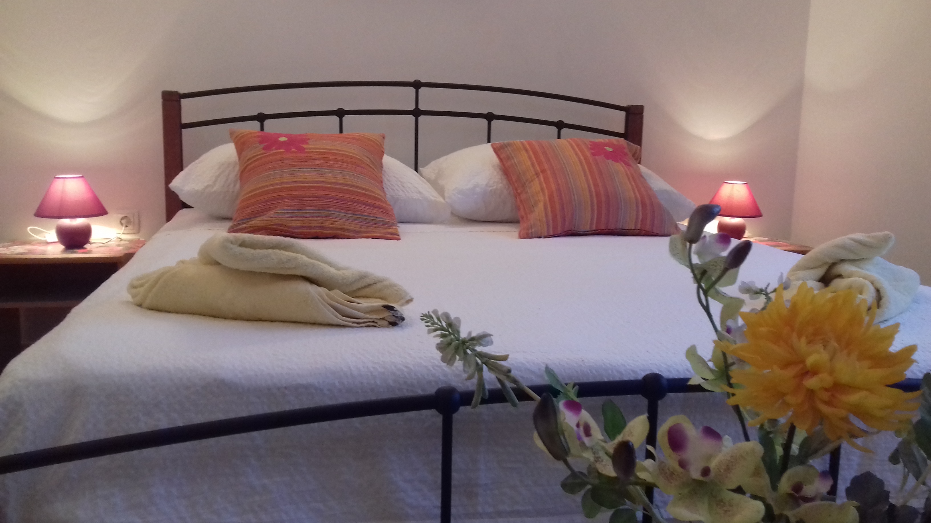 Two bedroom apartment with terrace and sea view Sumpetar, Omiš  A-b