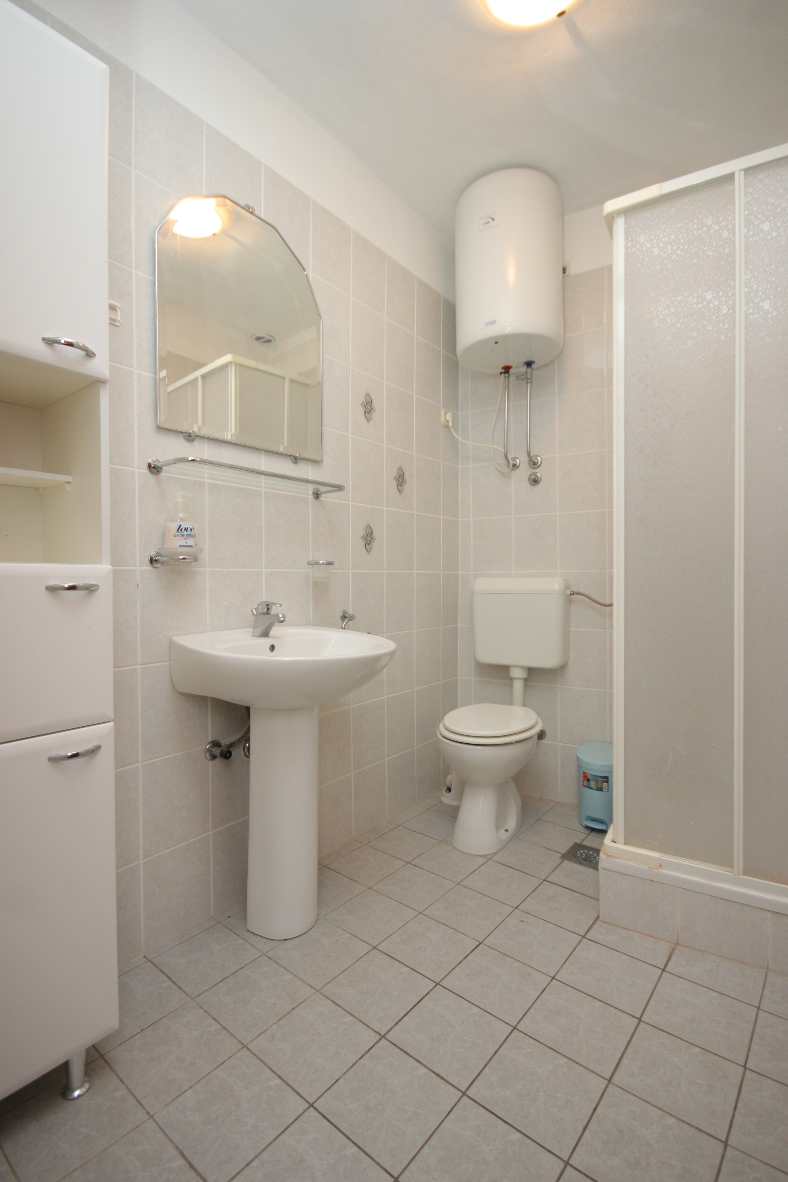 Two bedroom apartment with balcony and sea view Brna, Korčula  A-b