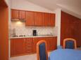 Seget Vranjica, Kitchen in the apartment, (pet friendly) and WiFi.