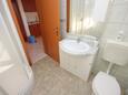 Ванная комната Seget Vranjica, Ванная комната в размещении типа apartment, Домашние животные допускаются и WiFi.