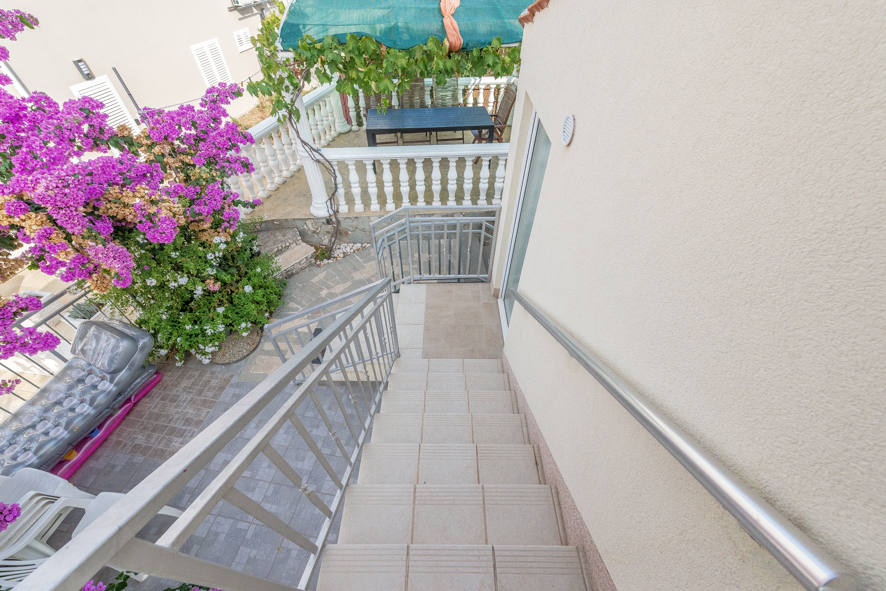Two bedroom apartment with terrace and sea view Bušinci, Čiovo  A-a