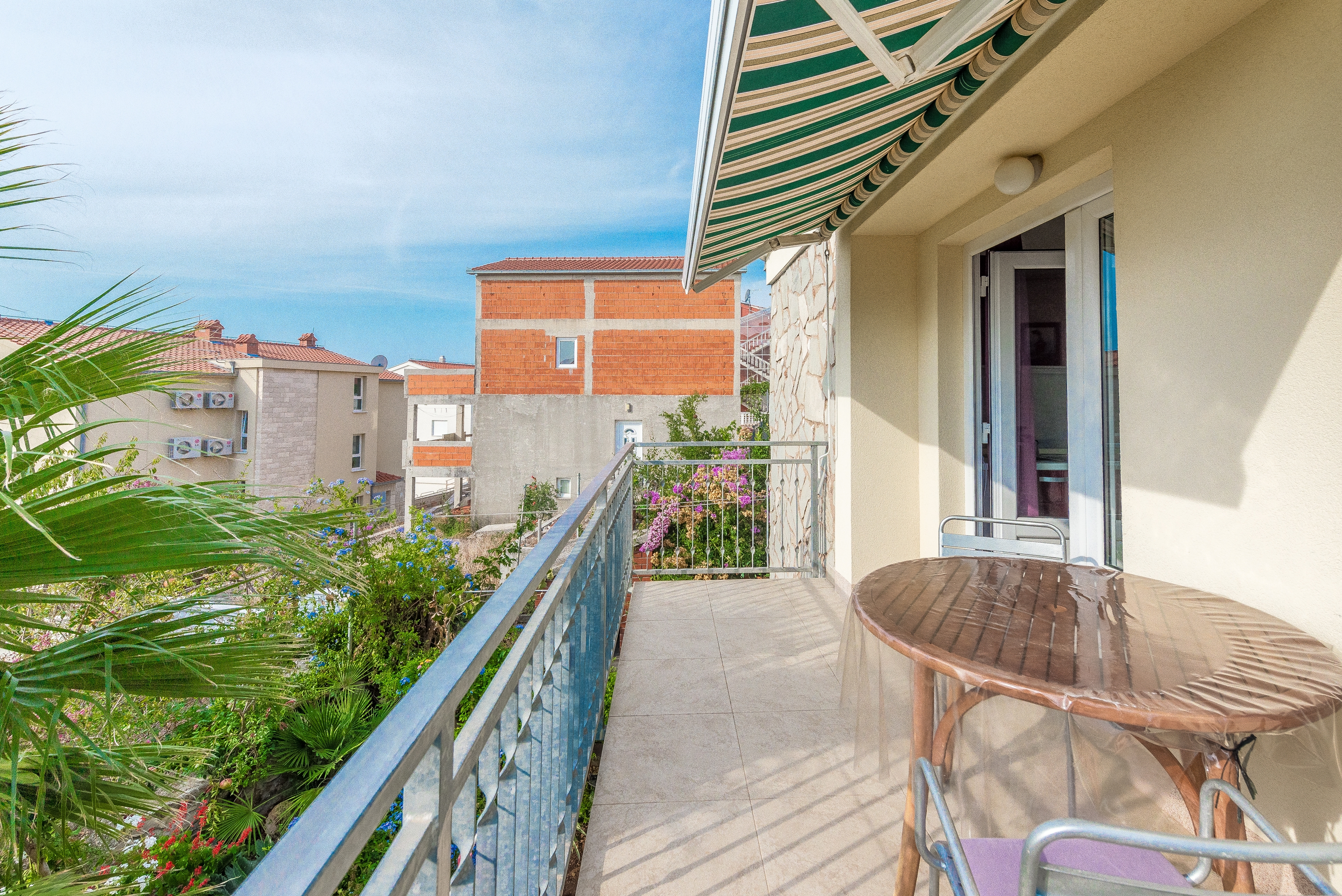 Two bedroom apartment with terrace and sea view Bušinci, Čiovo  A-b
