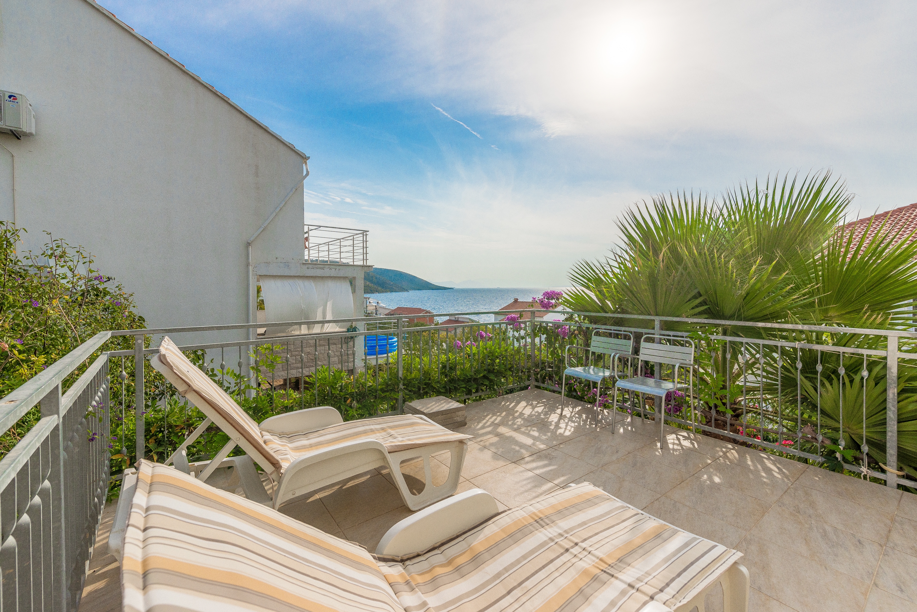 Two bedroom apartment with terrace and sea view Bušinci, Čiovo (A-7560-b)