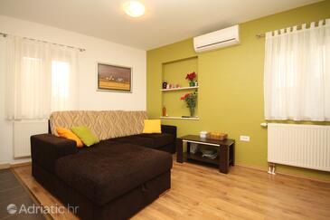 Living room Split, Living room in the apartment, dostupna klima i WIFI.