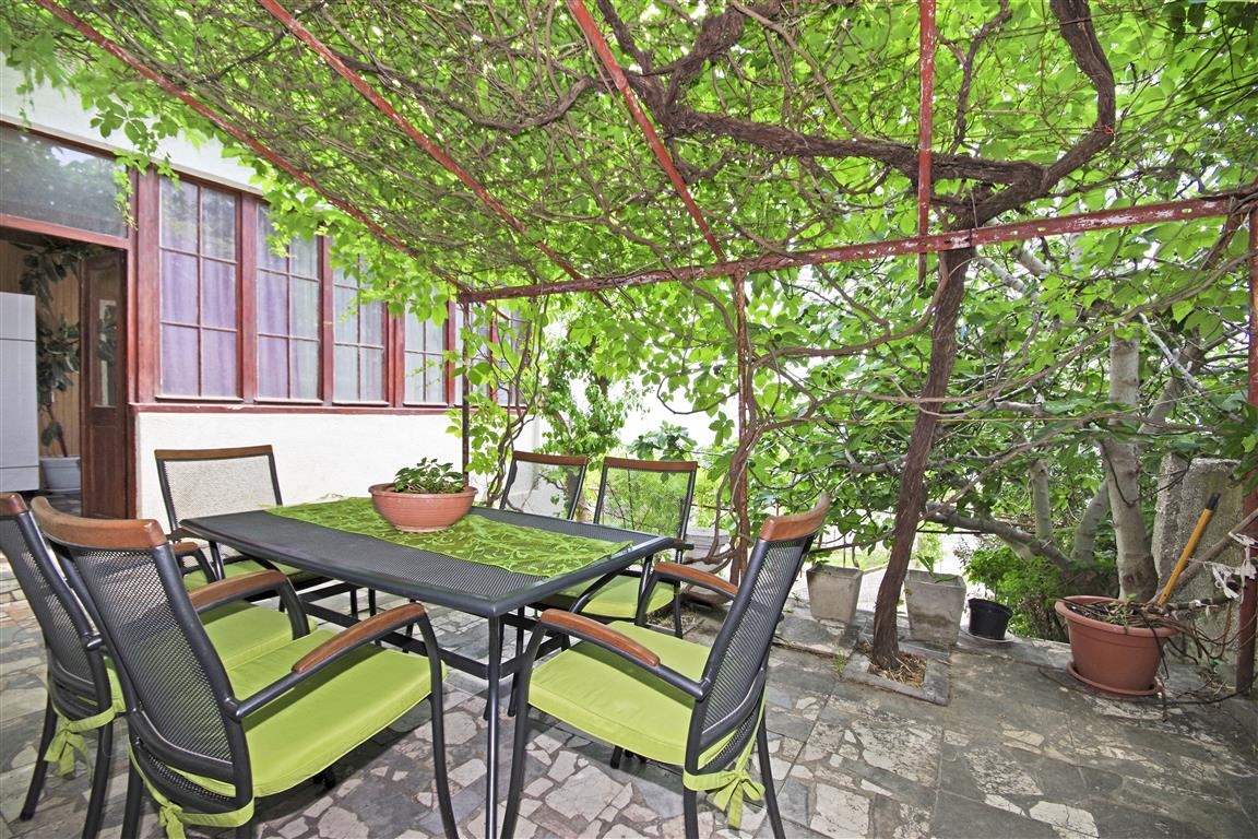 Two bedroom apartment near beach Dugi Rat, Omiš (A-7575-c)