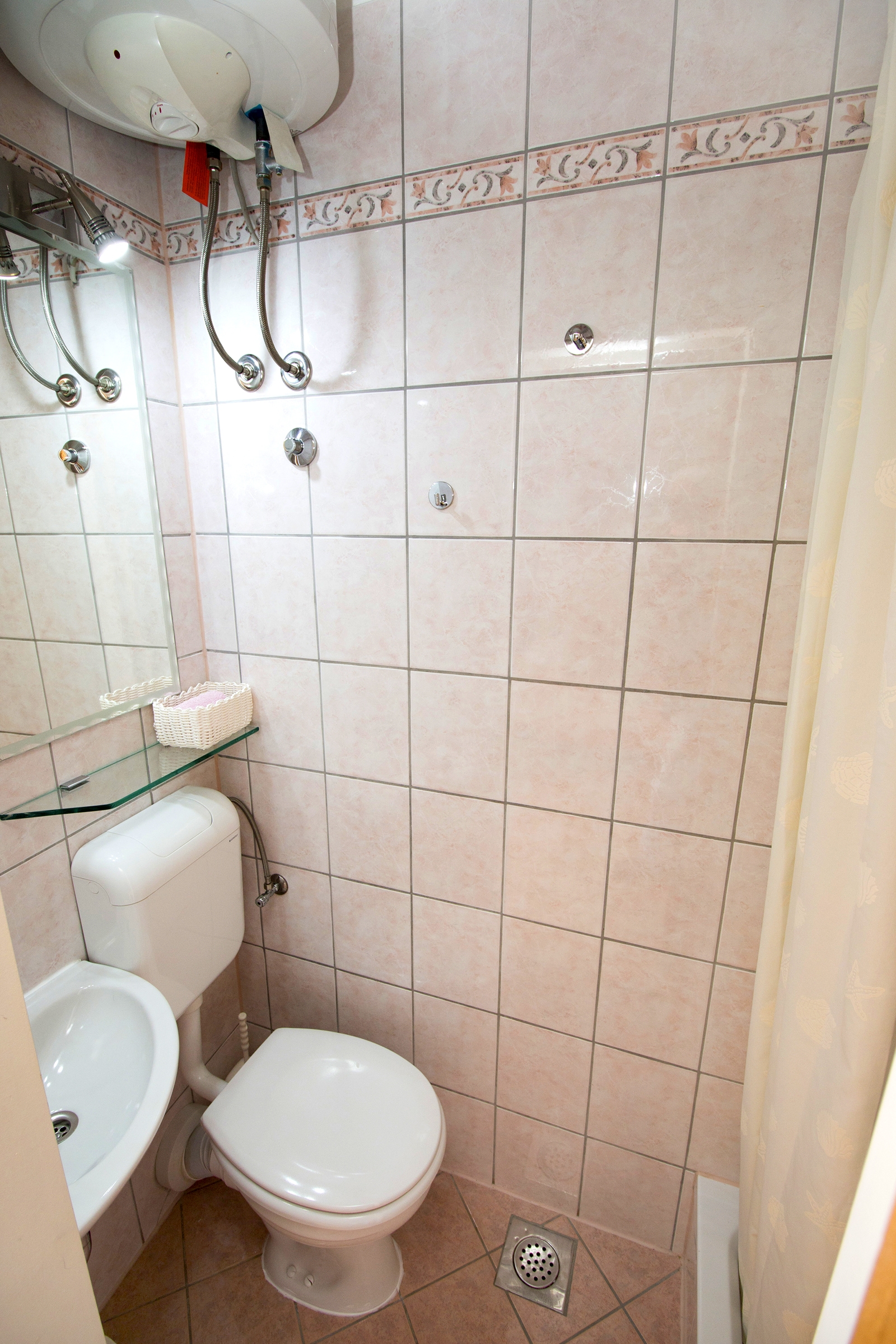 Three bedroom apartment with balcony and sea view Duće, Omiš  A-a