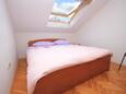 Bedroom 1 Omiš, Bedroom 1 in the apartment, (pet friendly) and WiFi.