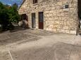 Parking lot Sumartin, Brač, Parking lot 758 - Apartments near sea with pebble beach.