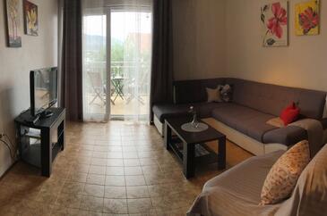 Living room Mastrinka, Living room in the house, dopusteni kucni ljubimci i WIFI.