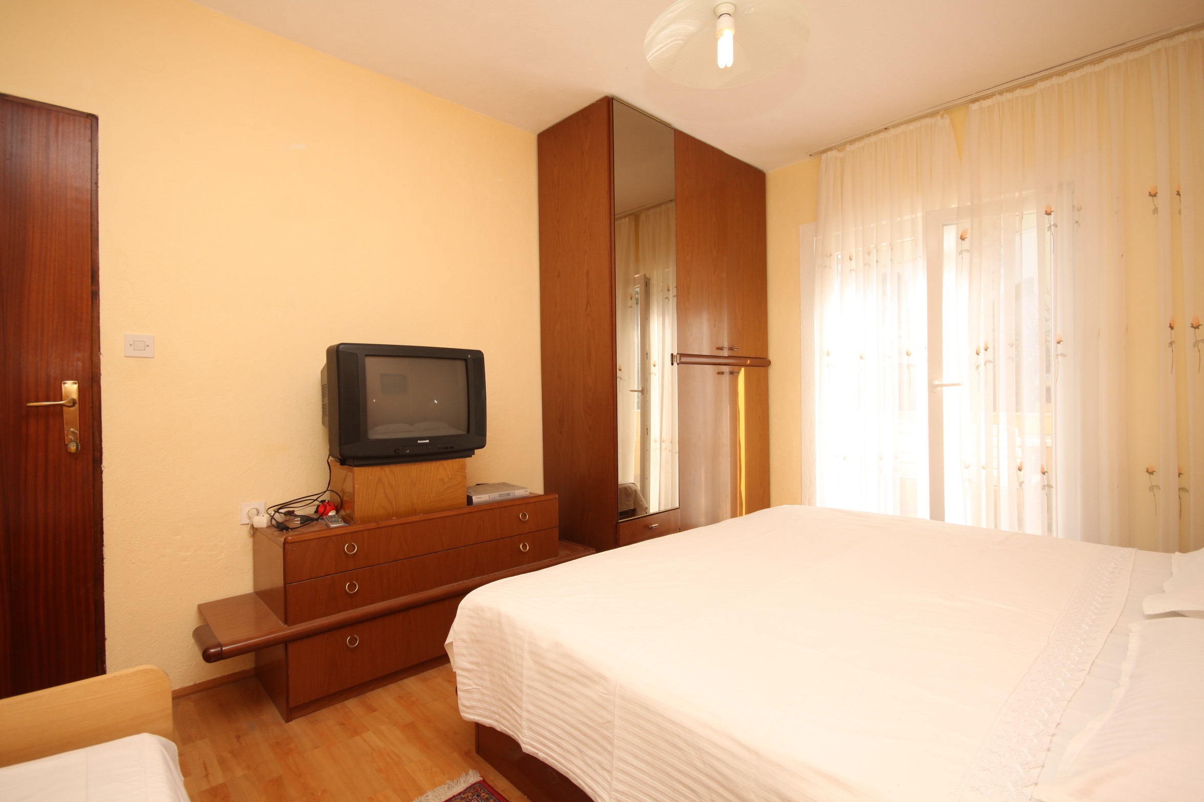Three bedroom apartment with terrace and sea view Slatine, Čiovo  A-a