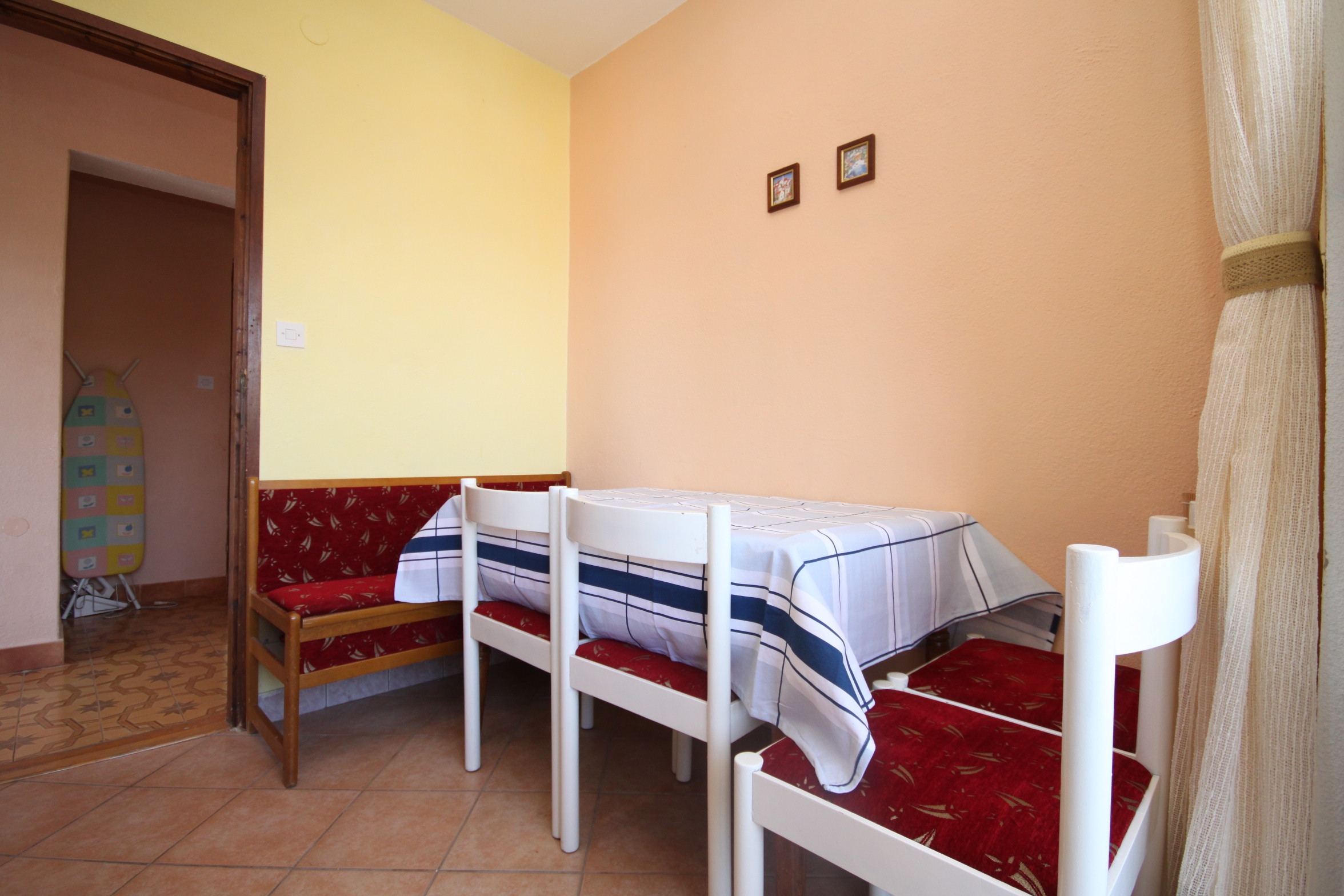 Three bedroom apartment with terrace and sea view Slatine, Čiovo  A-a