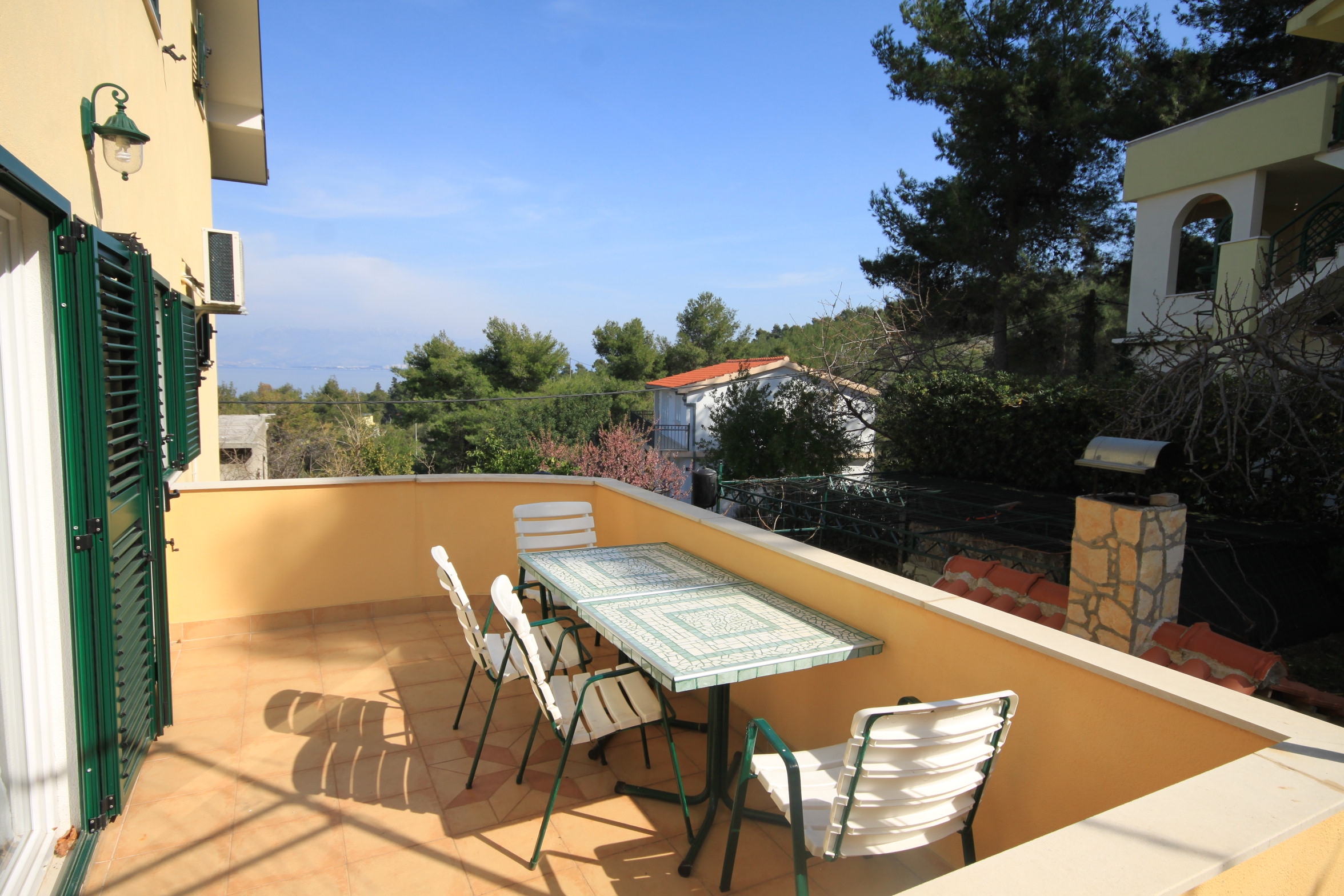 Three bedroom apartment with terrace and sea view Slatine, Čiovo  A-a