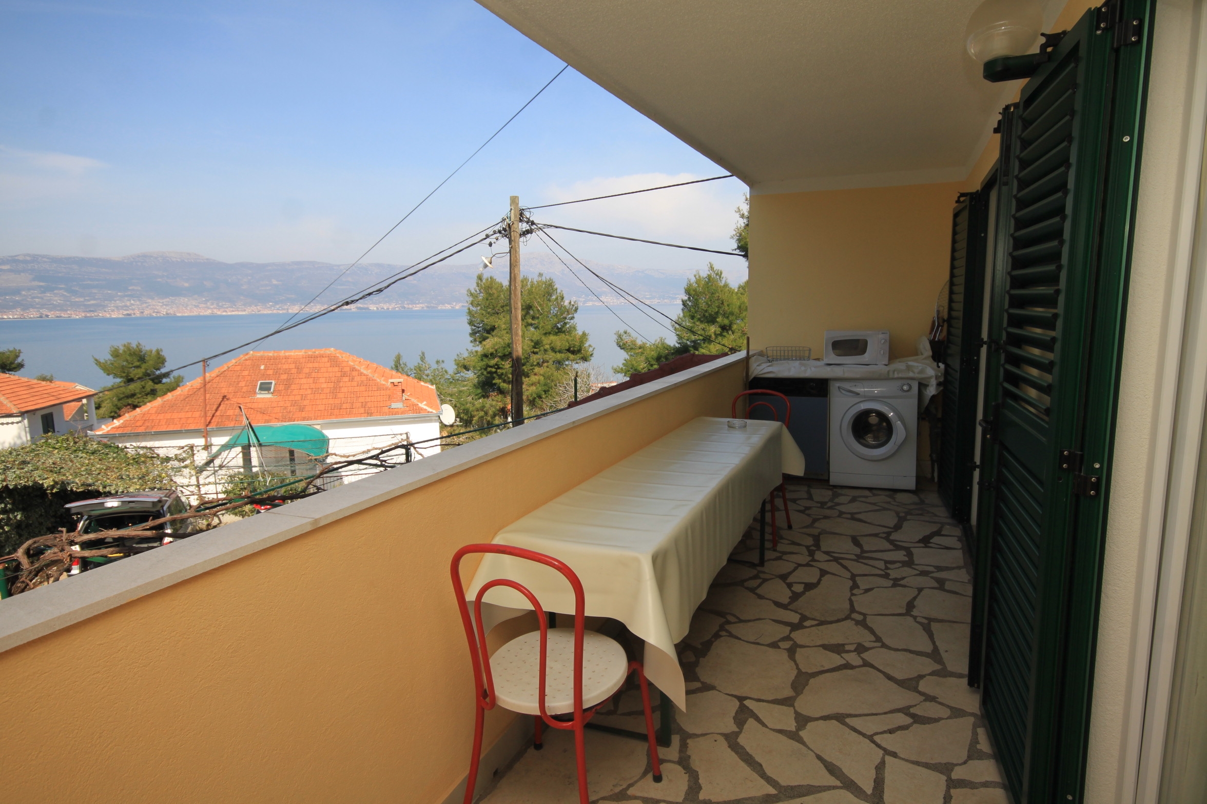 Three bedroom apartment with terrace and sea view Slatine, Čiovo  A-a