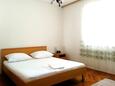 Ložnice 1 Ražanj, Ložnice 1 v ubytování typu apartment, domácí mazlíčci povoleni a WiFi.