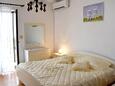 Ložnice 2 Mošćenice, Ložnice 2 v ubytování typu apartment, s klimatizací, domácí mazlíčci povoleni a WiFi.