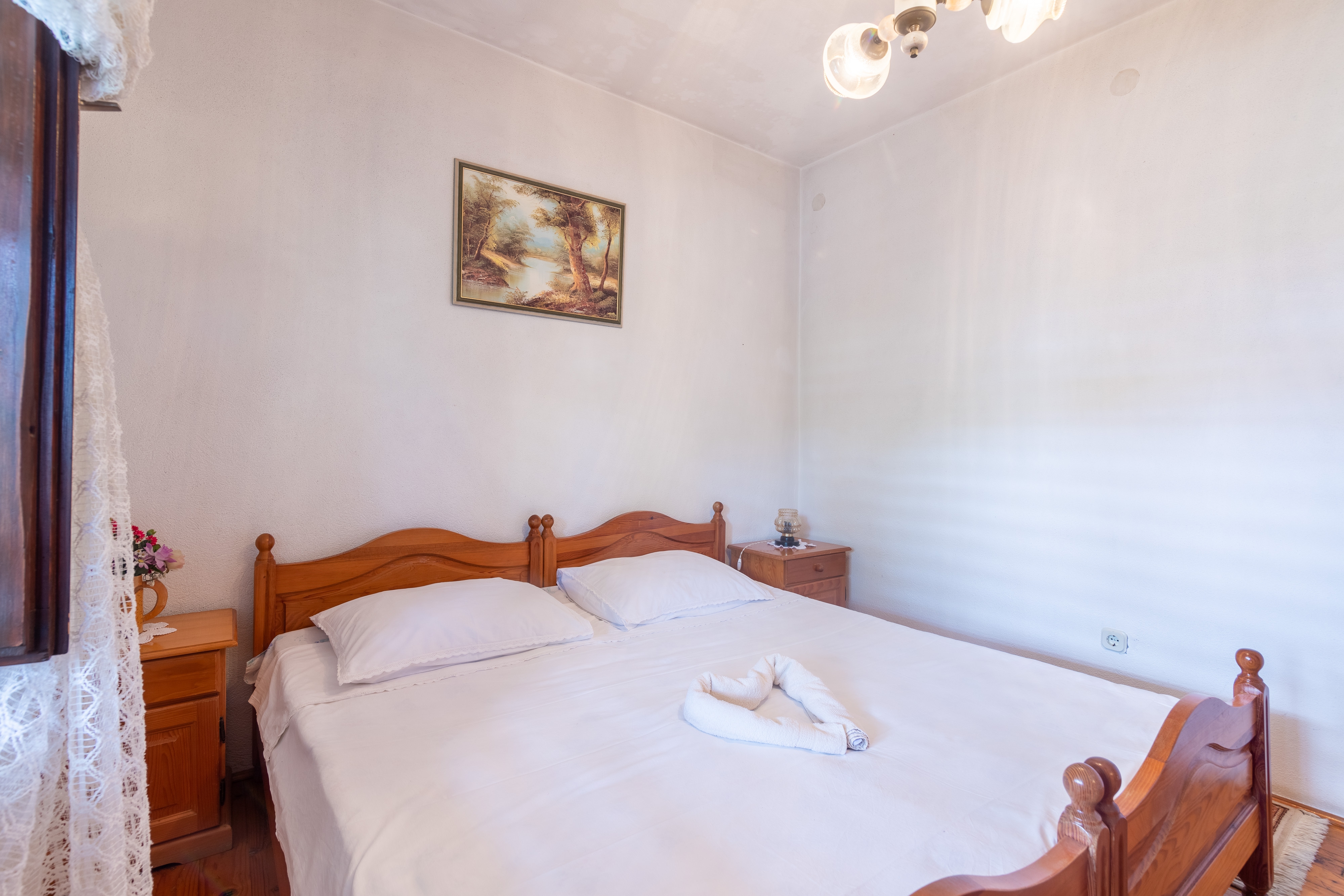 Two bedroom apartment with terrace Sumartin, Brač  A-a