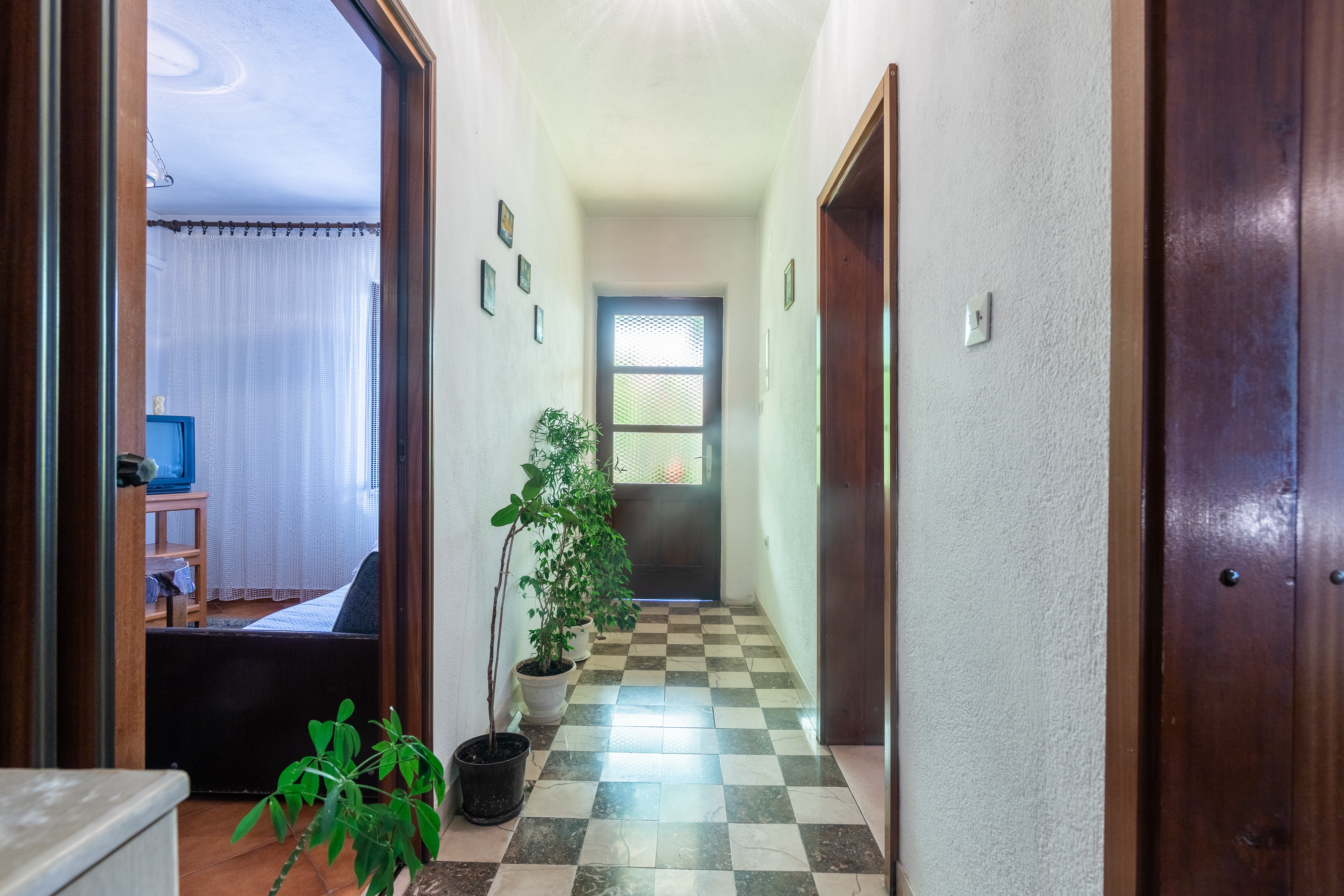 Two bedroom apartment with terrace Sumartin, Brač  A-a