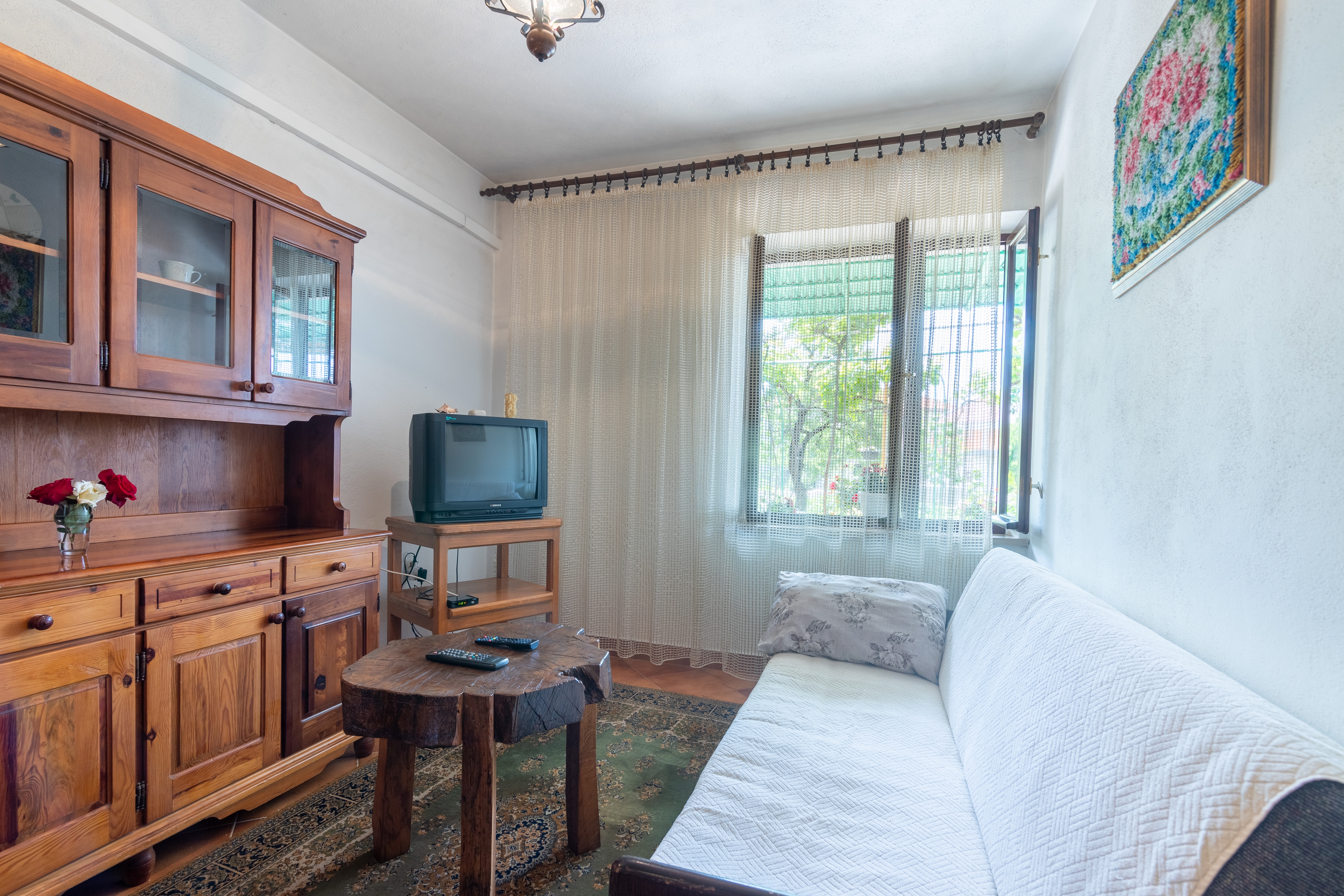 Two bedroom apartment with terrace Sumartin, Brač (A-764-a)