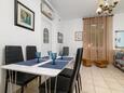 Dining room Pula, Dining room in the apartment, air condition available and WiFi.
