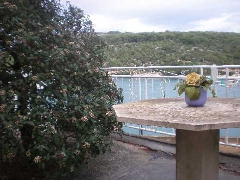 Three bedroom house near beach Puntinak, Brač  K
