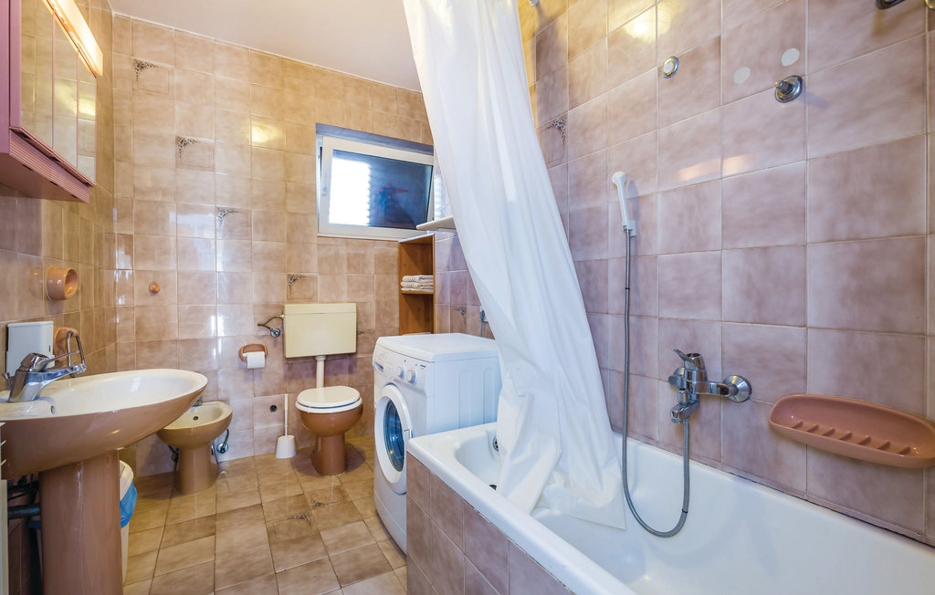 Two bedroom apartment with balcony and sea view Lovran, Opatija  A-a