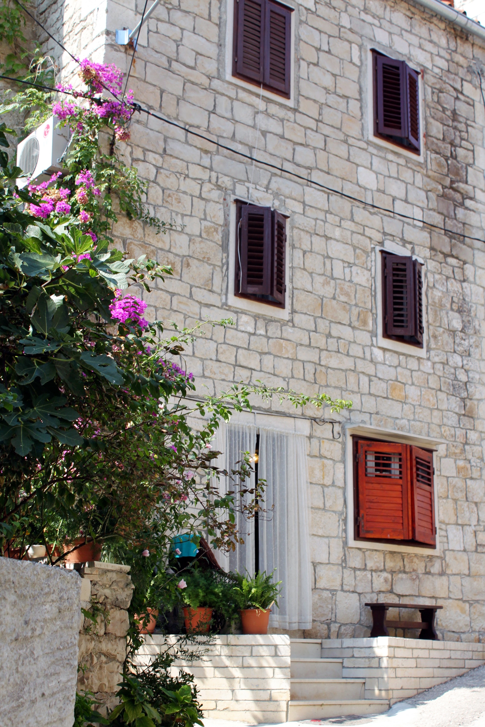 Jednosobni apartman s klimom Pučišća, Brač  A-a