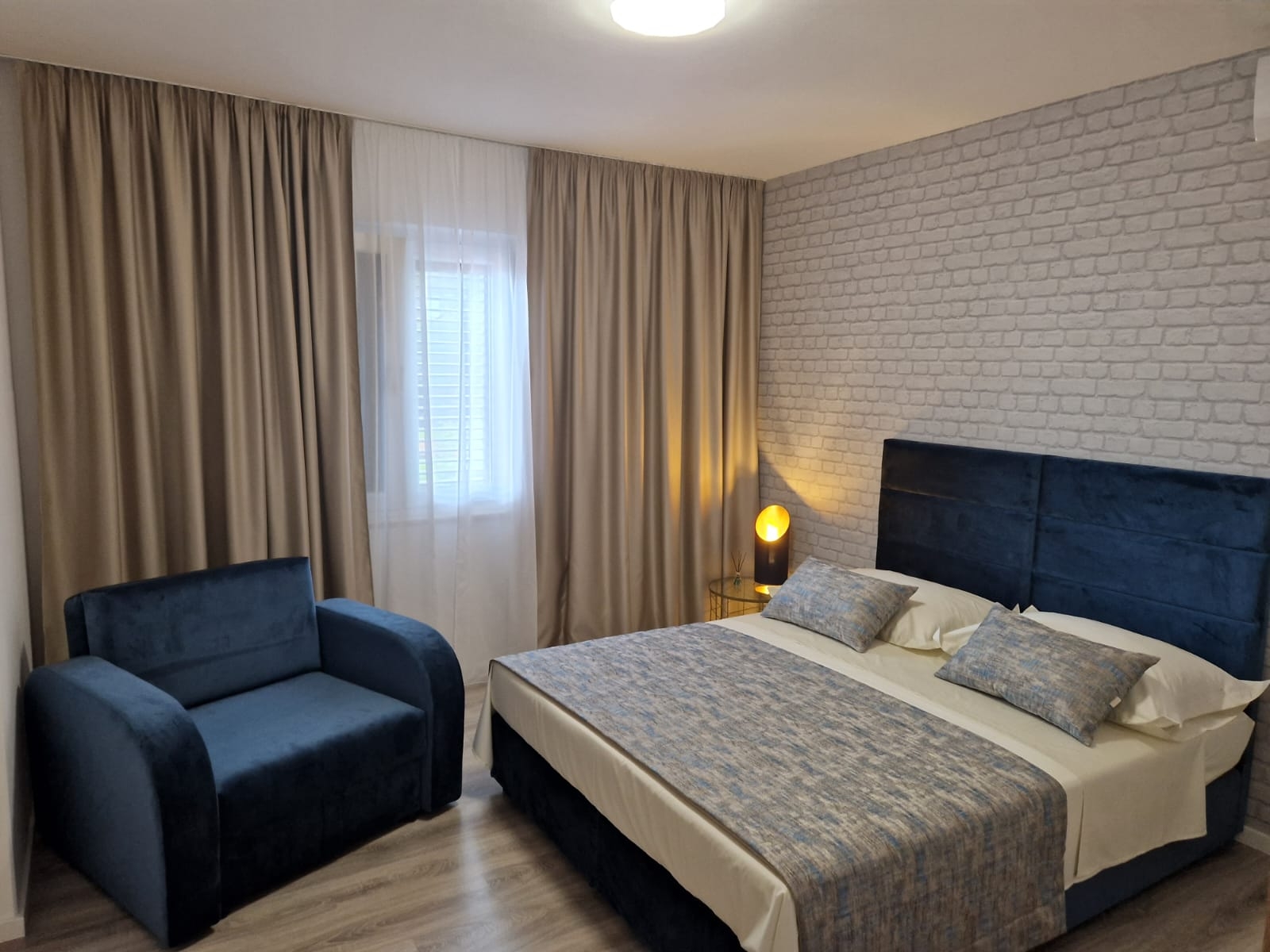 Studio apartman uz plažu Omiš  AS-a