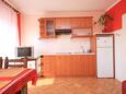 Lovran, Kitchen in the apartment, (pet friendly) and WiFi.