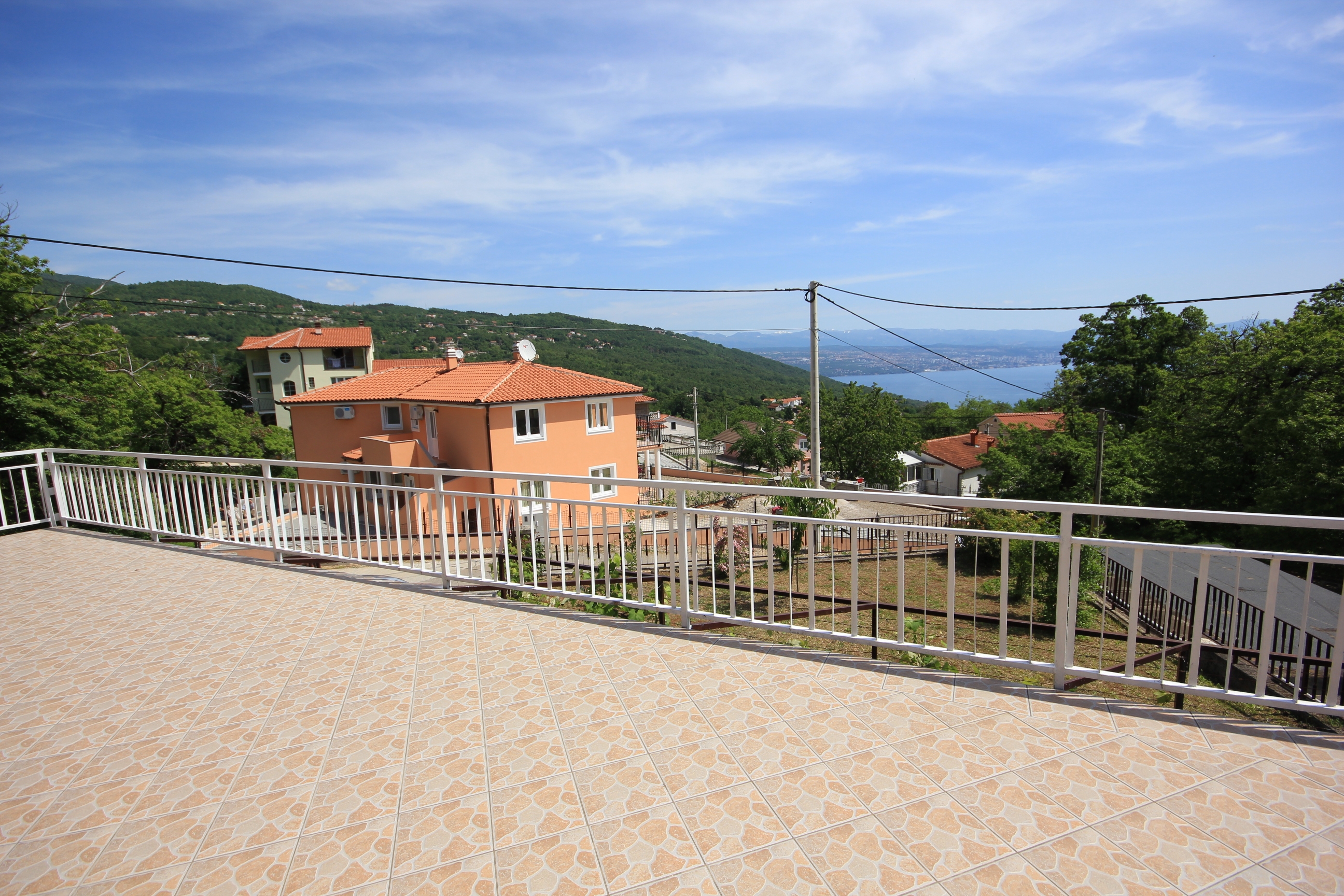 Two bedroom house with terrace and sea view Oprič, Opatija  K
