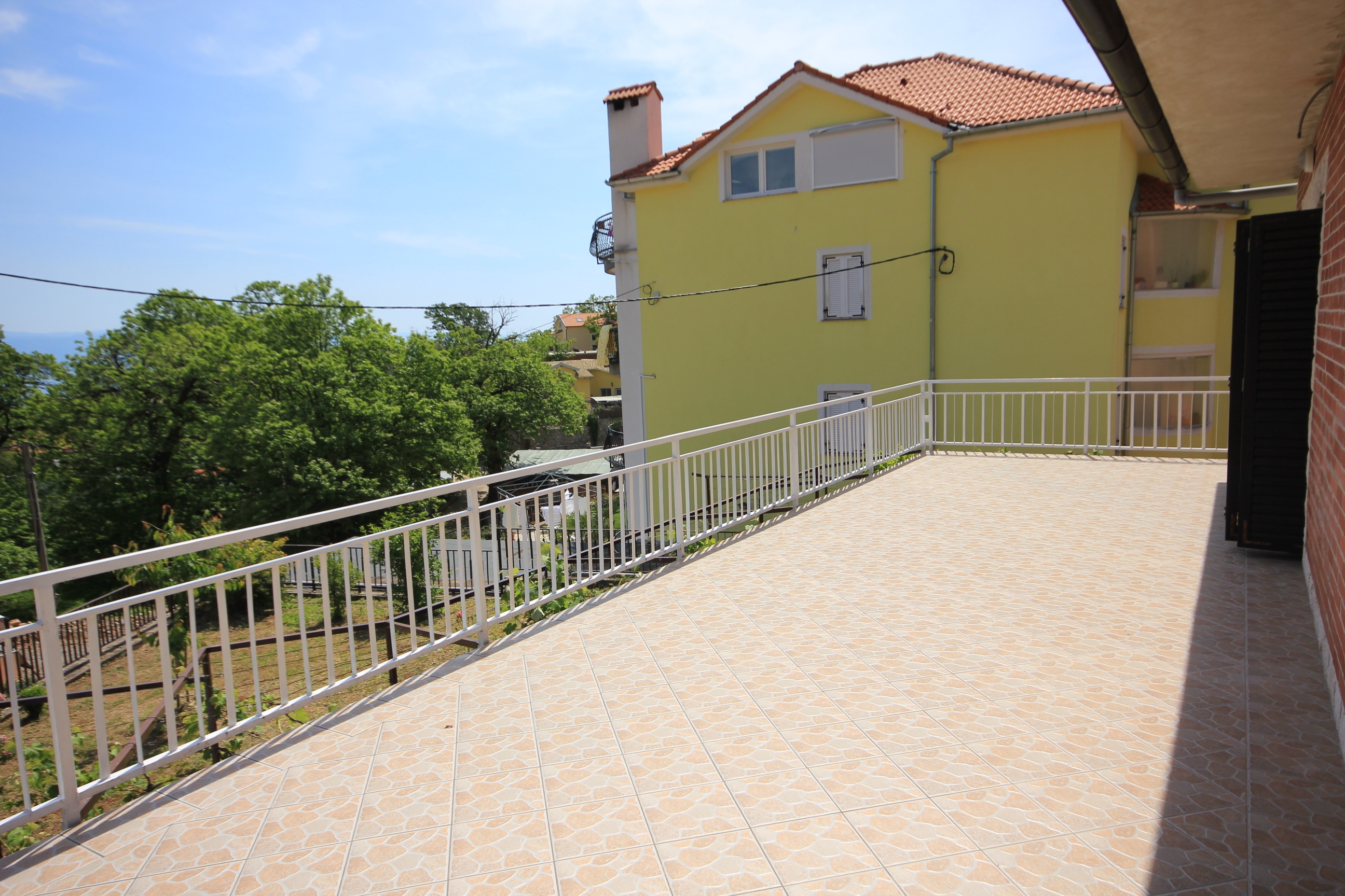 Two bedroom house with terrace and sea view Oprič, Opatija  K