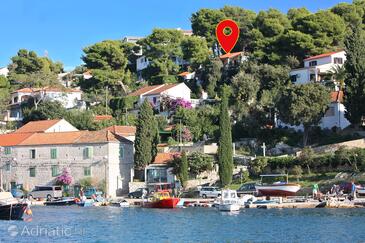 Property Maslinica, Šolta, Property 772 - Apartments near sea with pebble beach.