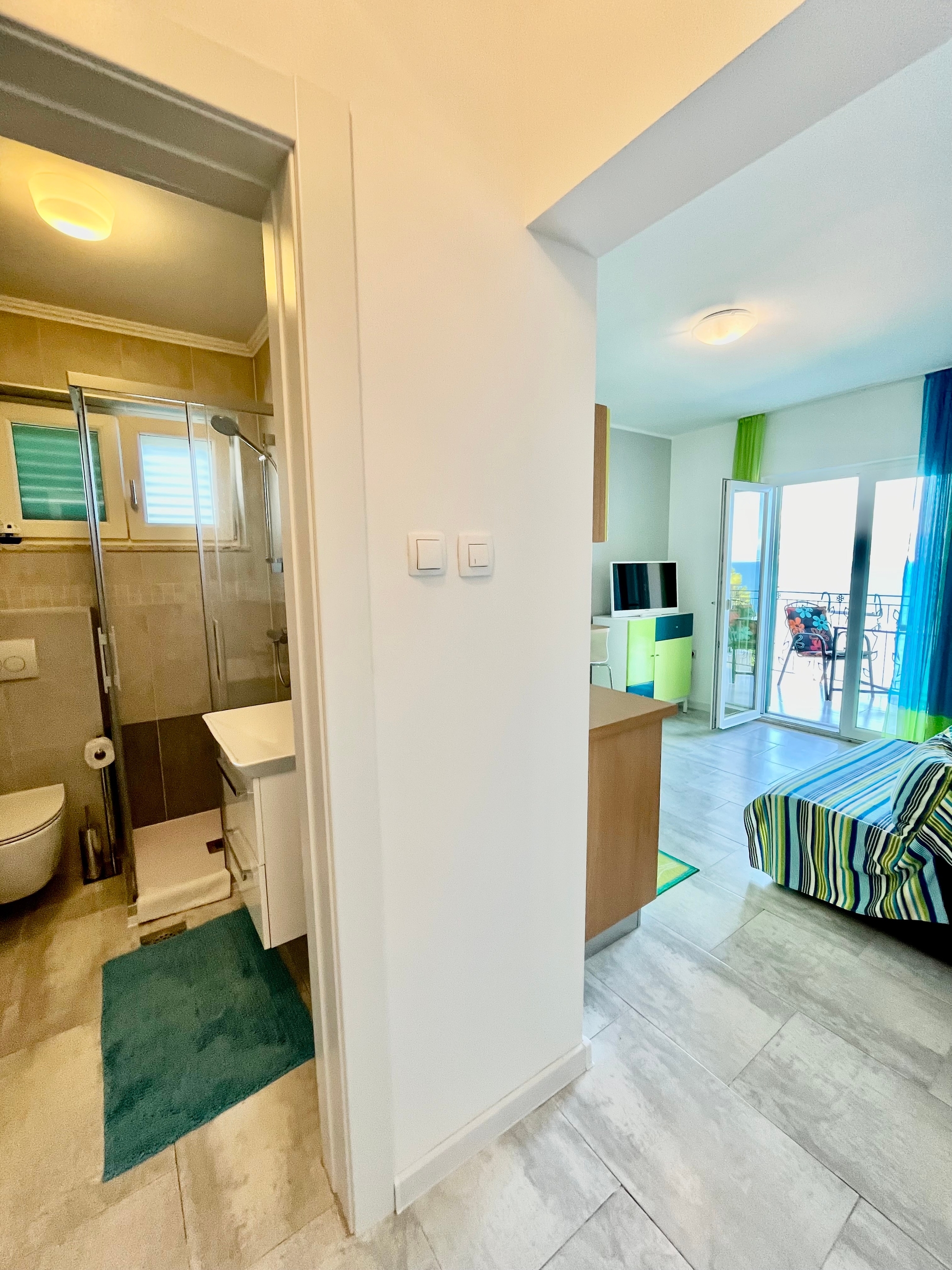 One bedroom apartment with terrace and sea view Medveja, Opatija  A-a