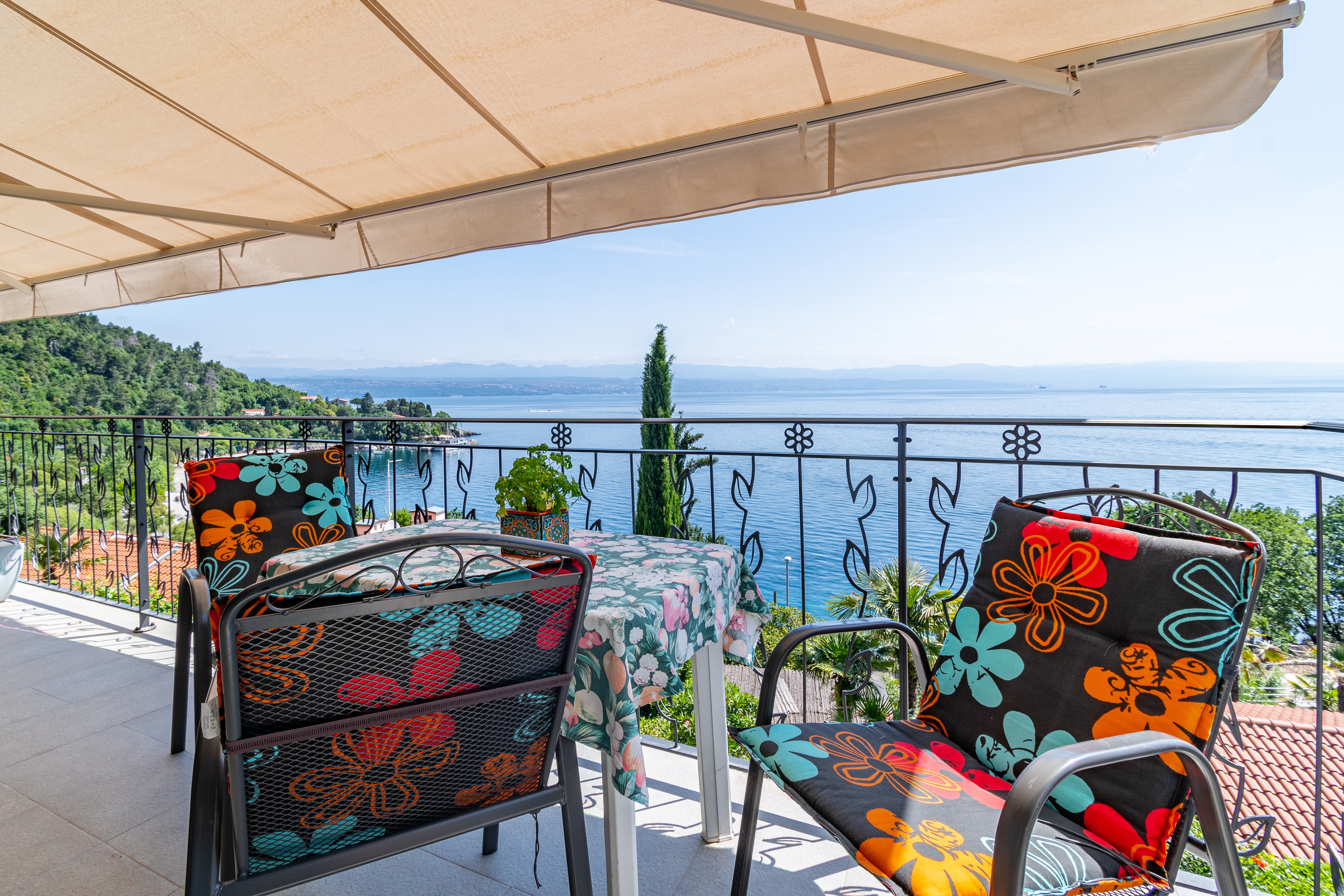 Two bedroom apartment with terrace and sea view Medveja, Opatija (A-7720-b) Two bedroom apartment with terrace and sea view Medveja, Opatija (A-7720-b)