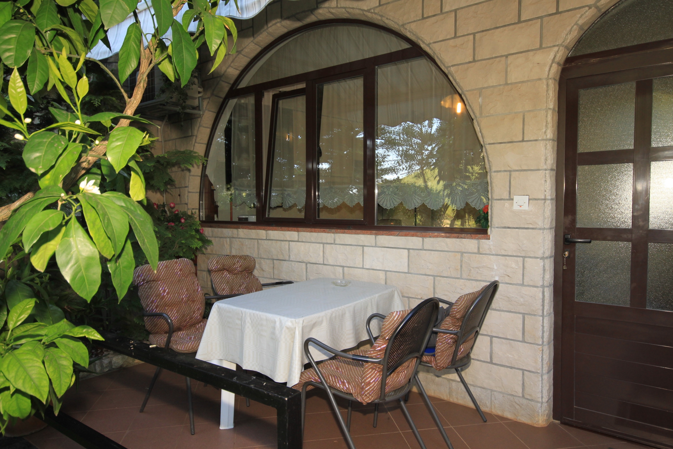 One bedroom apartment with terrace and sea view Mošćenička Draga, Opatija  A-b