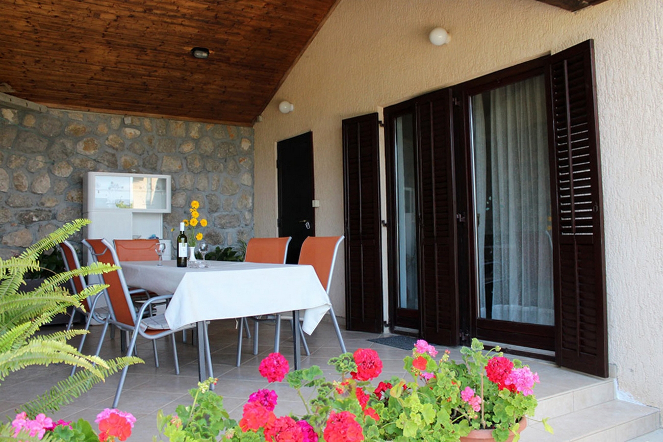 Two bedroom apartment with terrace and sea view Oprič, Opatija  A-a