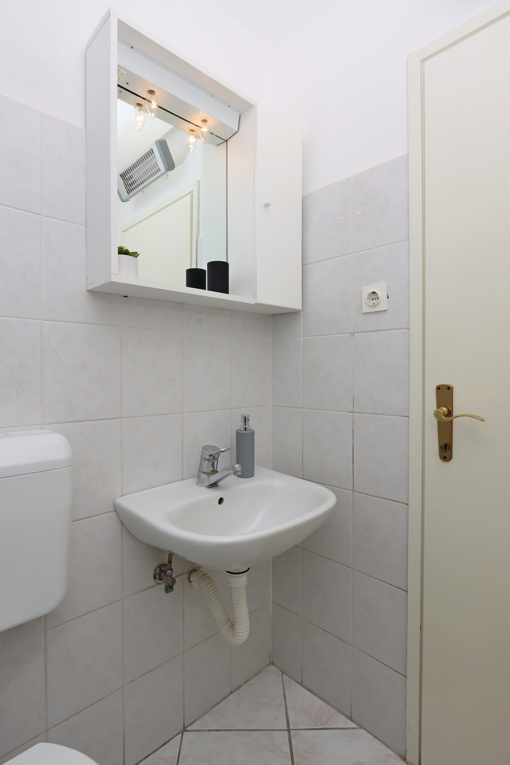 One bedroom apartment with terrace Brseč, Opatija  A-b