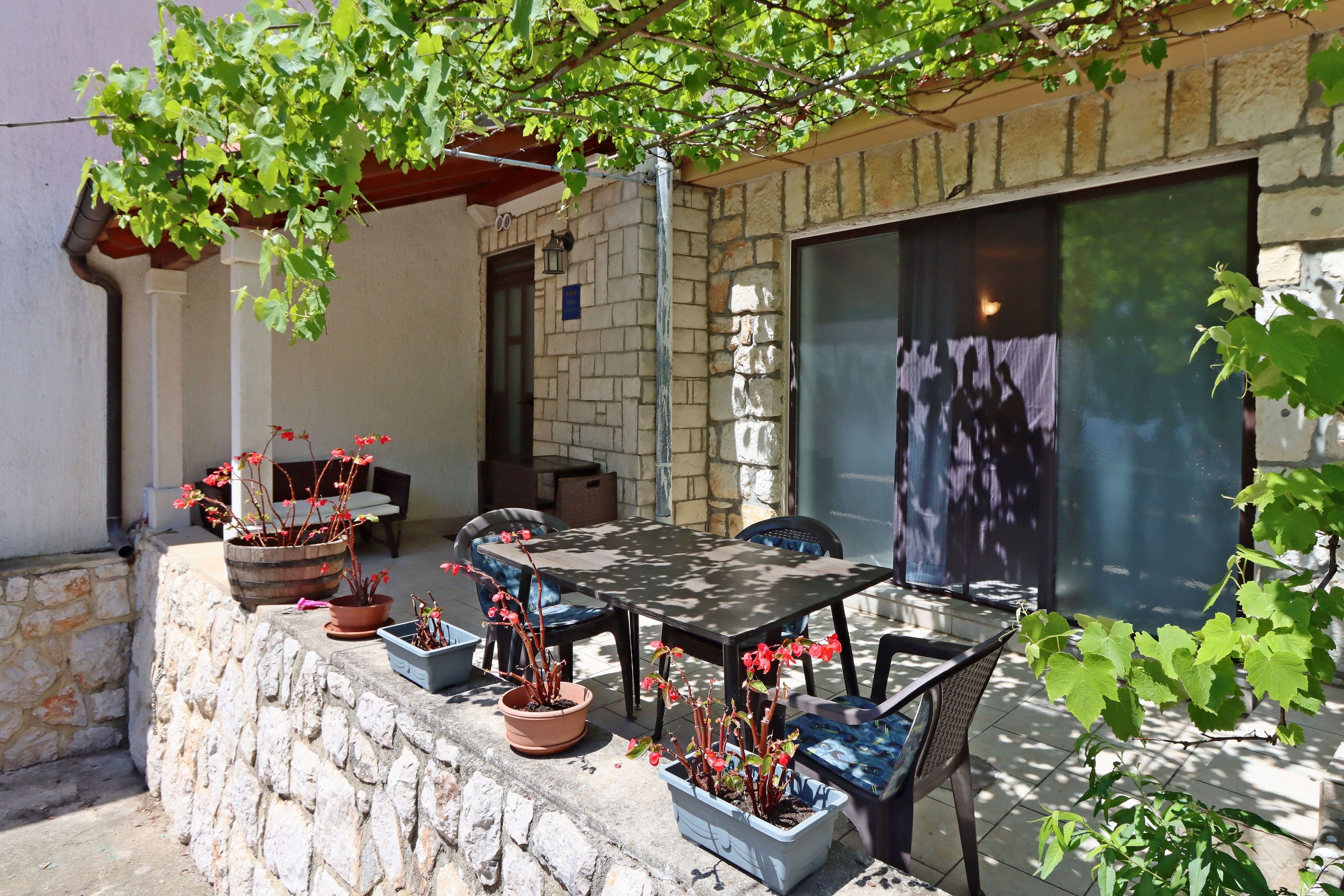 One bedroom apartment with terrace Brseč, Opatija  A-b