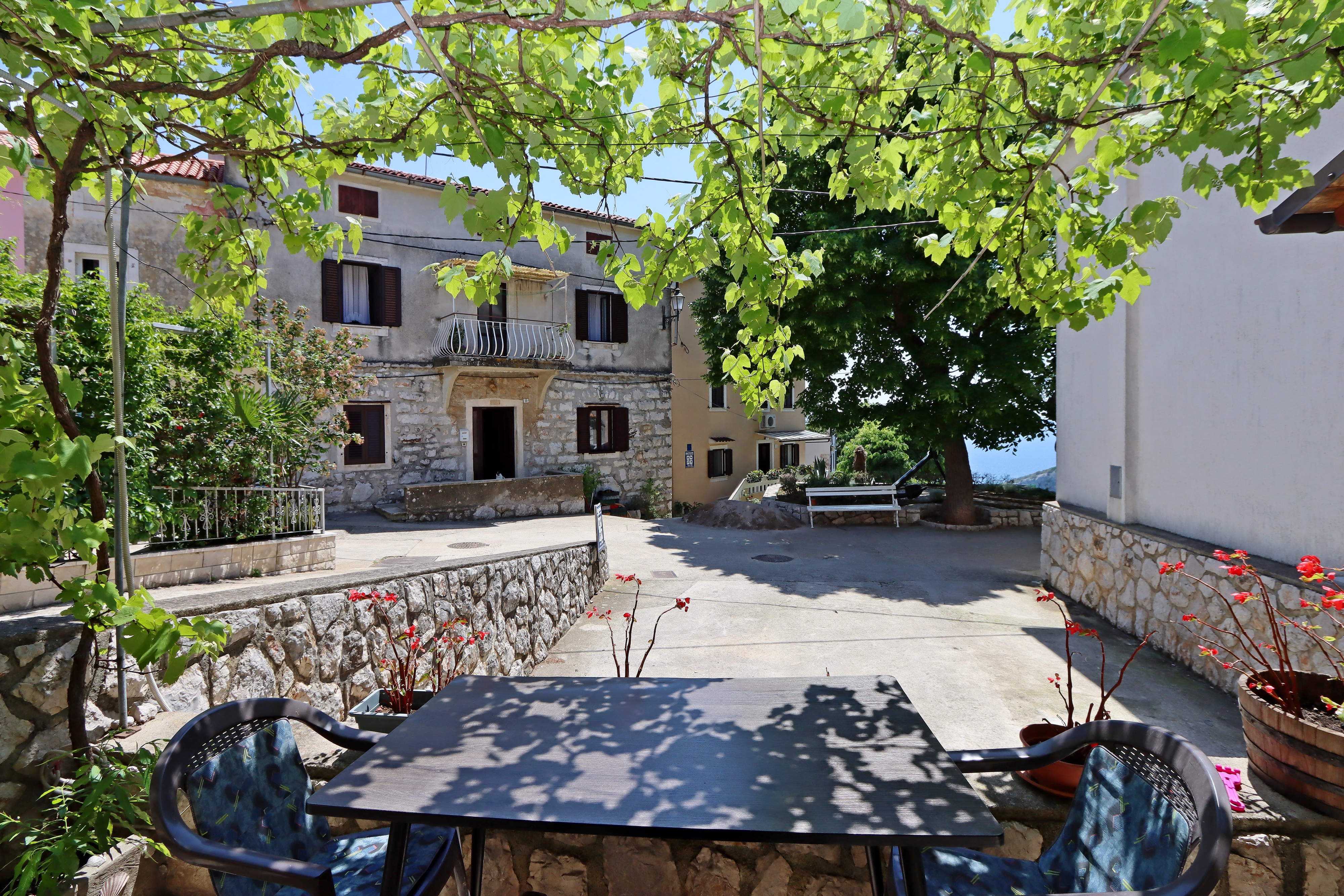 One bedroom apartment with terrace Brseč, Opatija  A-b